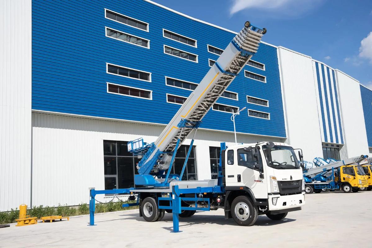 利津县小型云梯车上料车租赁多少钱