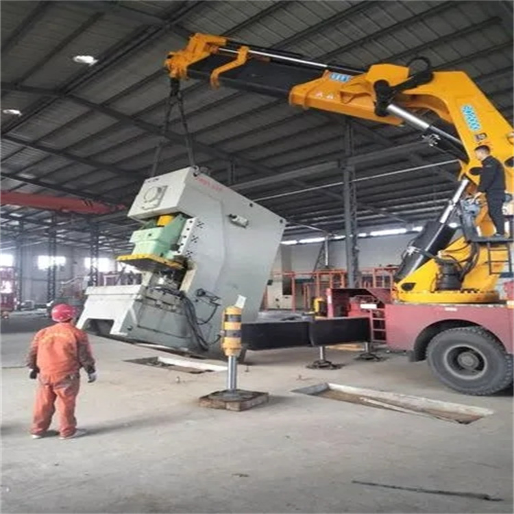 利津县80吨折臂吊车出租附近电话